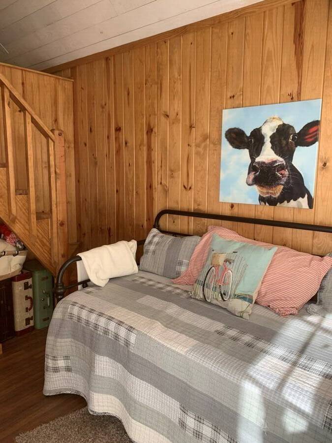 A furnished transitional home ready for a family